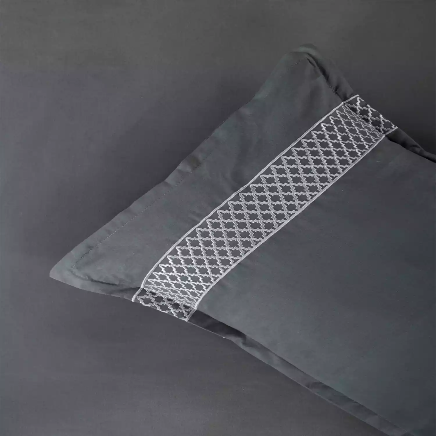 Valtellina Bedding 5 Pcs Set King Size - Image 3