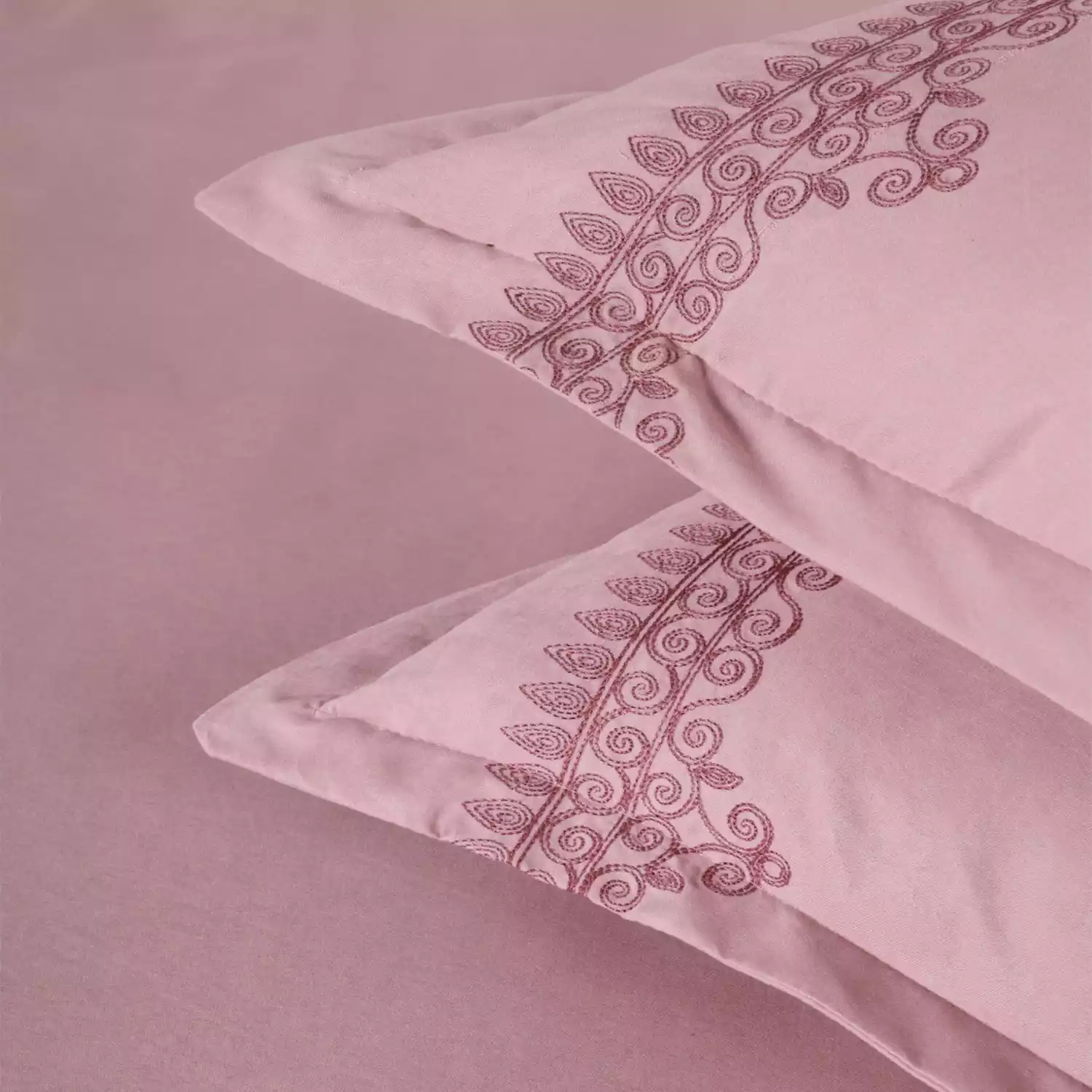 Valtellina Bedding 5 Pcs Set King Size - Image 4