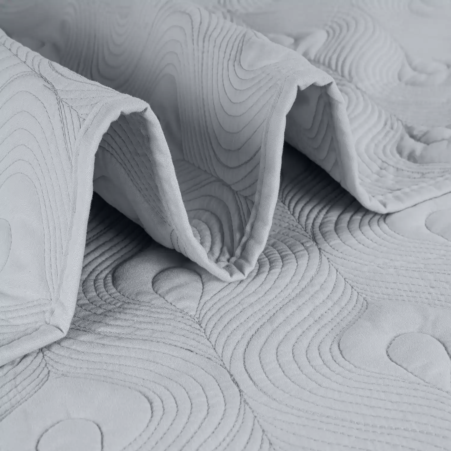 Valtellina India Amora Embroidery Quilted King Size 5 Piece Bedspread Set - Image 3